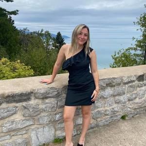 Meet your Posher, Alexandra